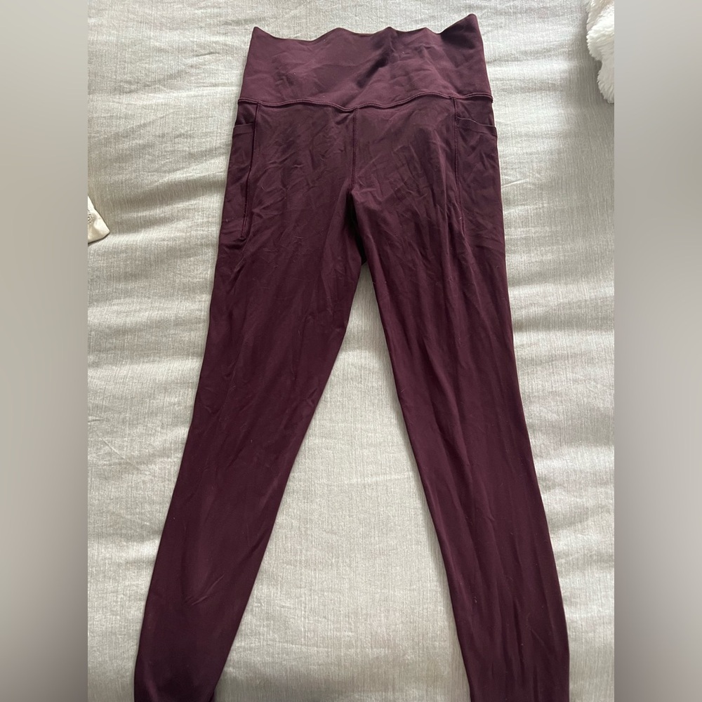 Athleta salutation stash high rise leggings